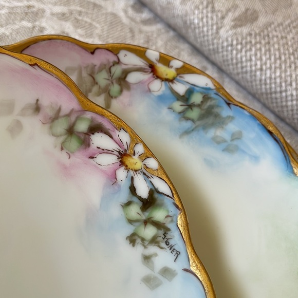 Antique lot of 6 Bavaria porcelain 6” plates gold rim floral design - Picture 9 of 12